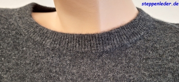 Preview: Strickpullover aus 100% Kaschmir in der Farbe schwarz Größe L